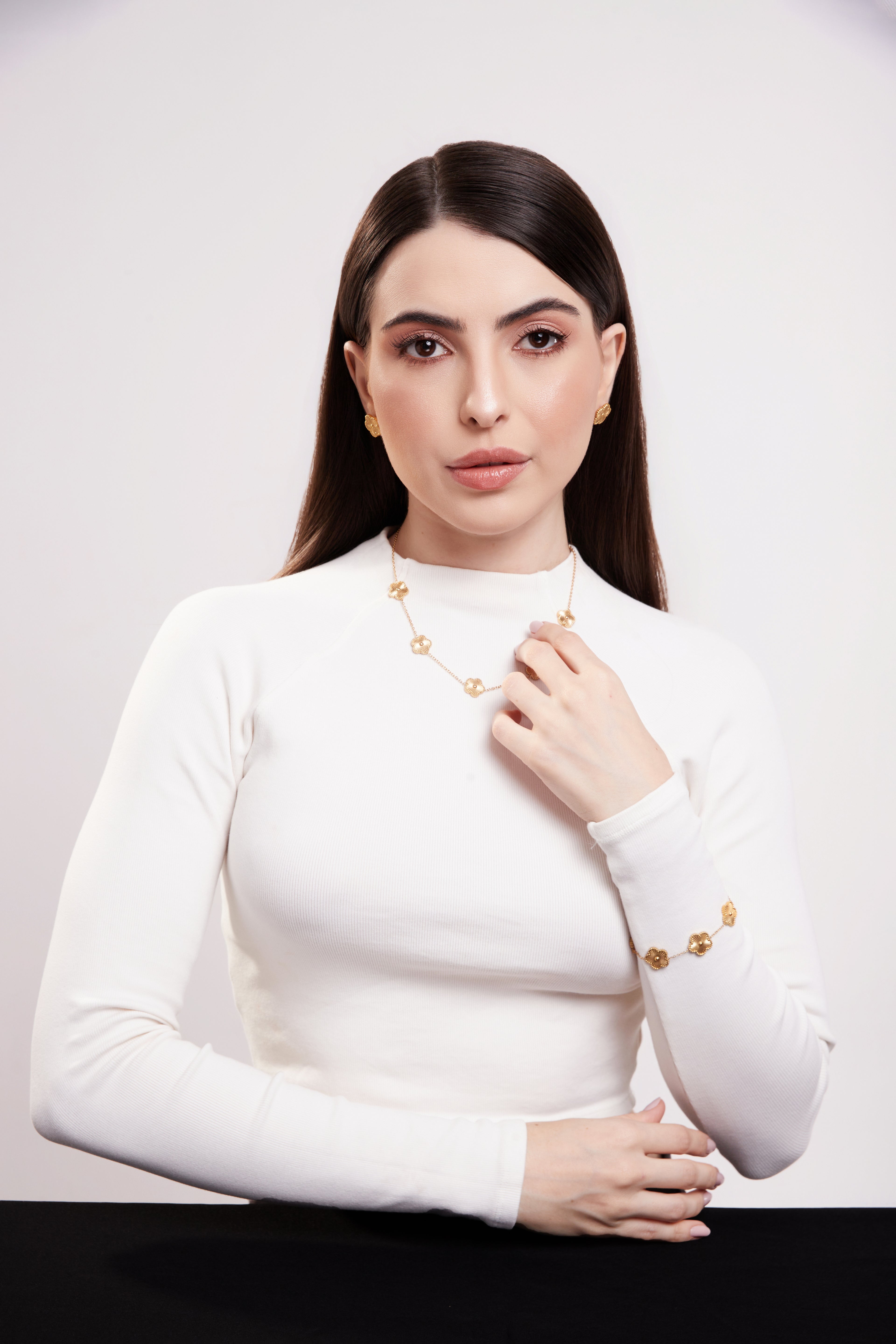 Kit Trevo Gold: Colar, Pulseira e Brinco - Banhado em Ouro 18k